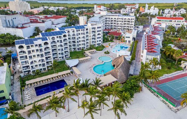 Aquamarina Beach Hotel - Hoteles 4 estrellas en Cancún, México