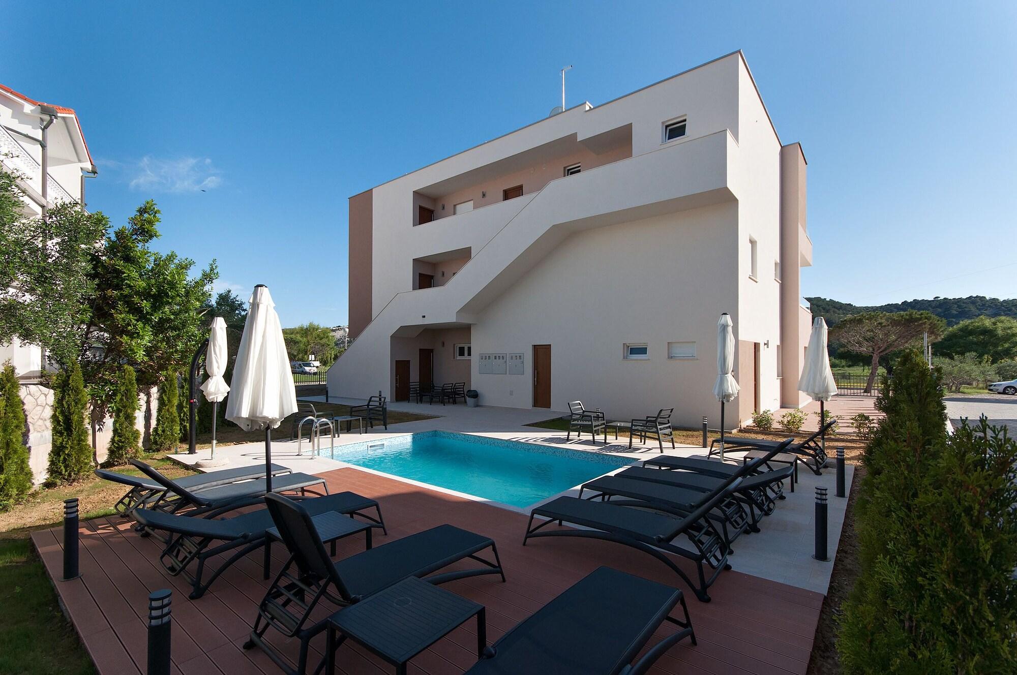 Varios Vila Sabbia