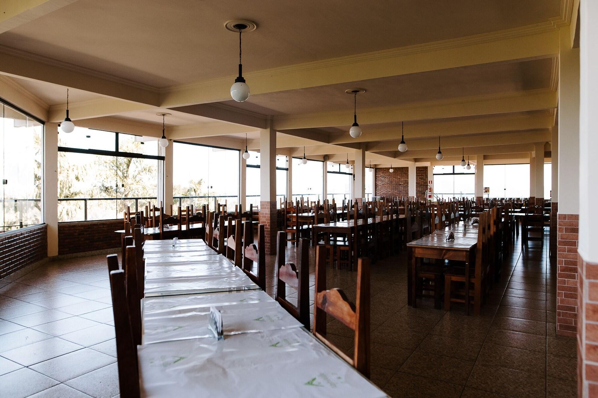 Restaurant Alpha Ville Chalés