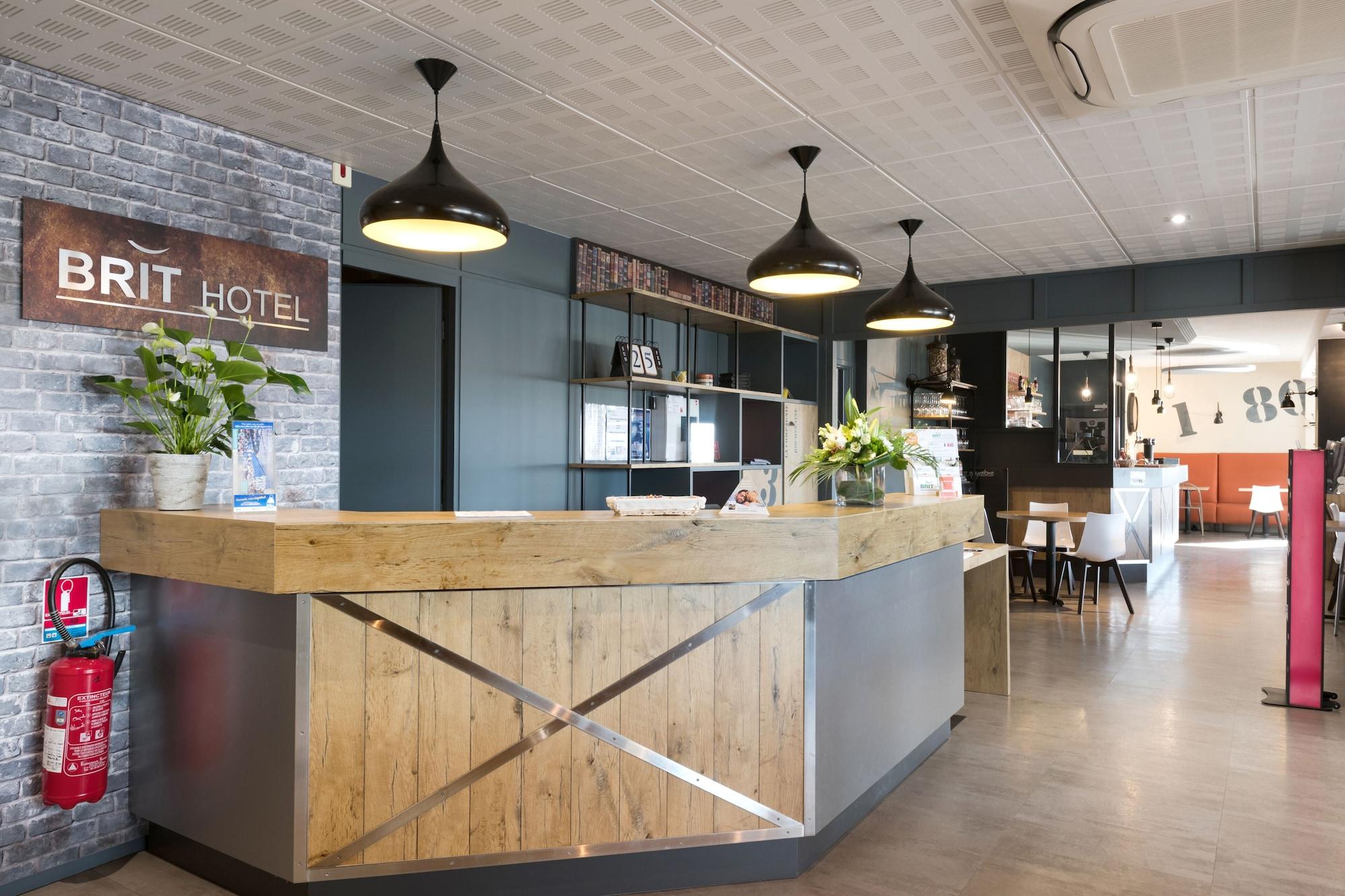 Vista Lobby Brit Hotel La Rochelle Périgny