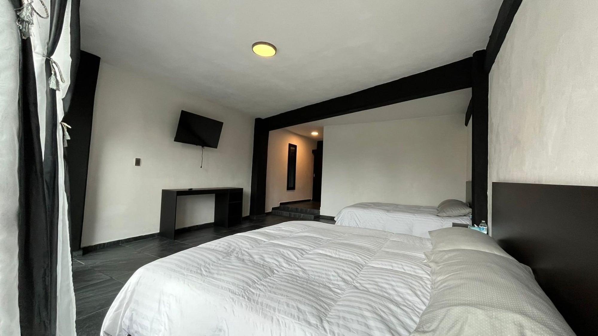 Varios DPJ Hotel