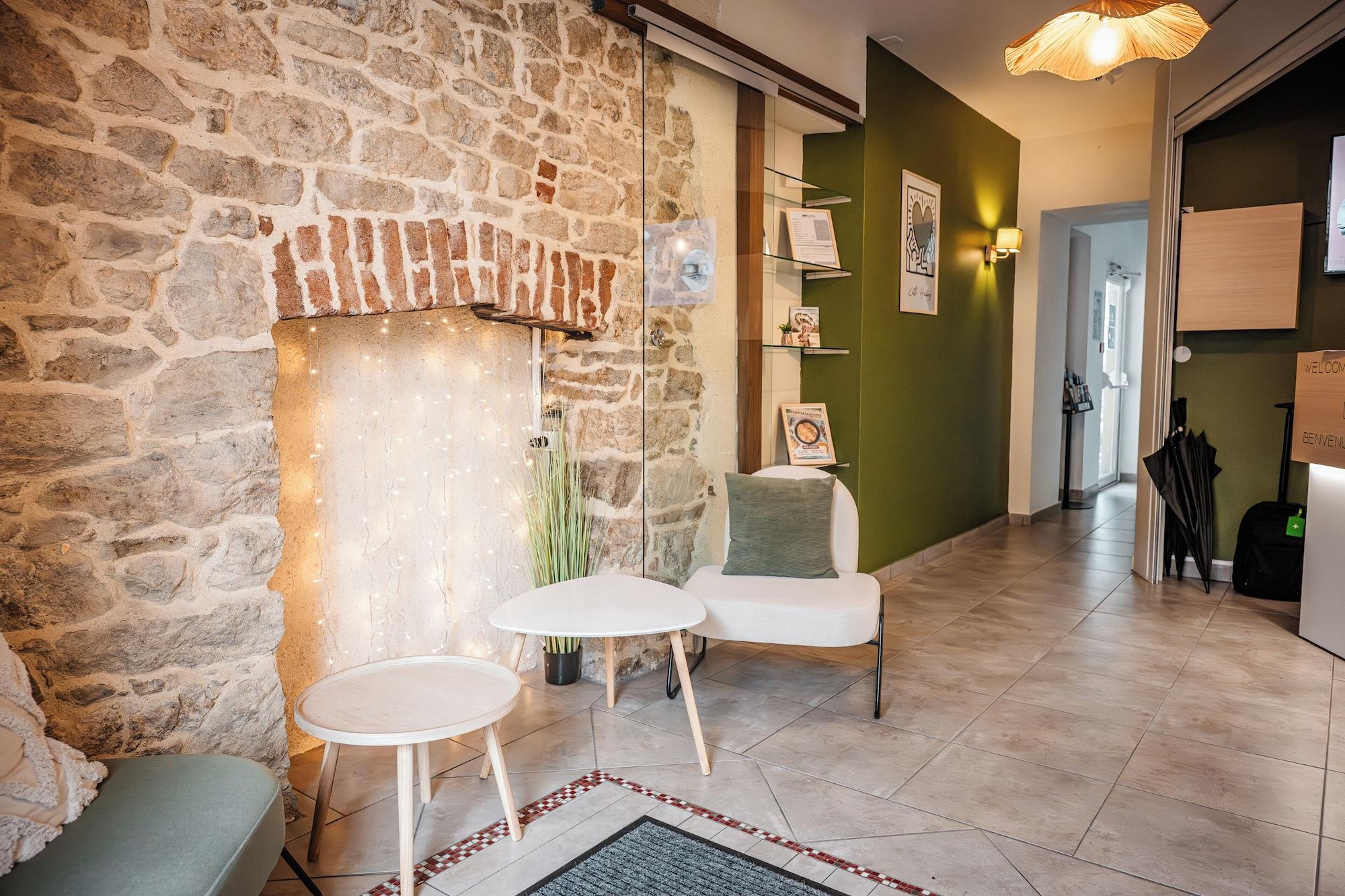 Vista Lobby Brit Hotel L'Arrivée Guingamp