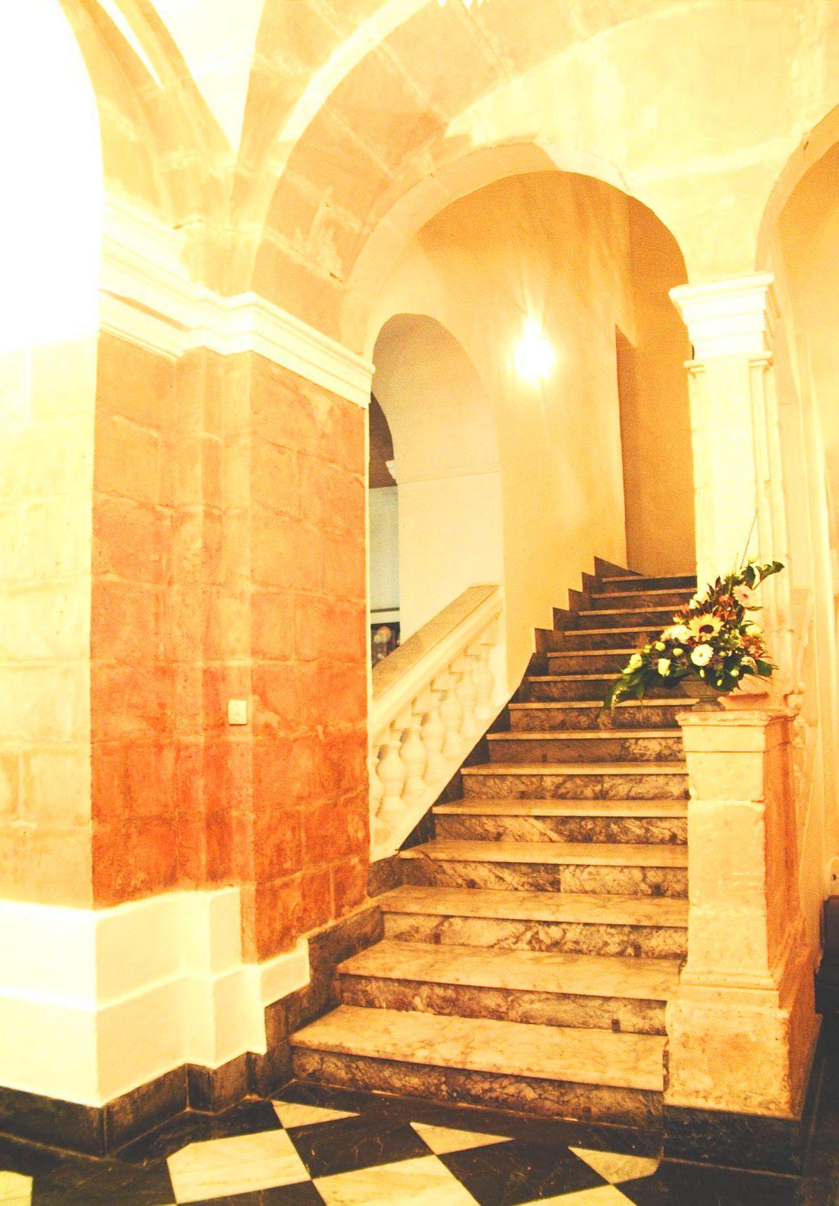 Vista Lobby Castille