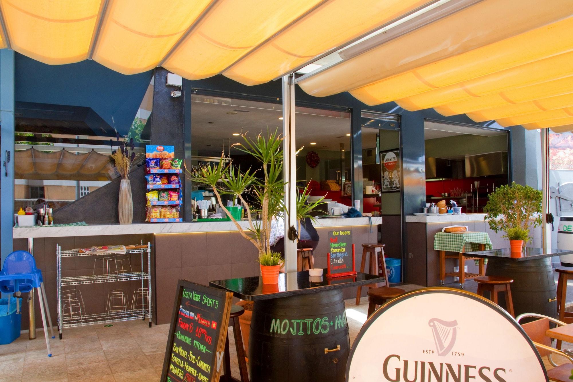 Bar/Salón Rentalmar Costa Verde