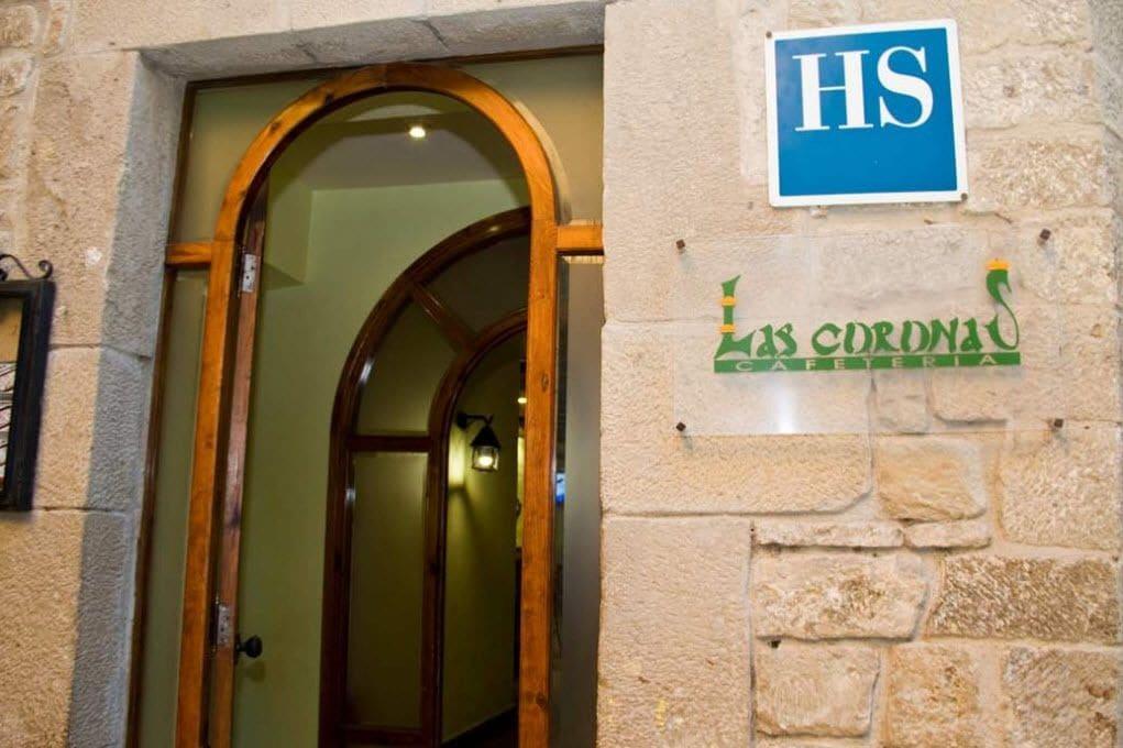 Vista Exterior Hostal las Coronas
