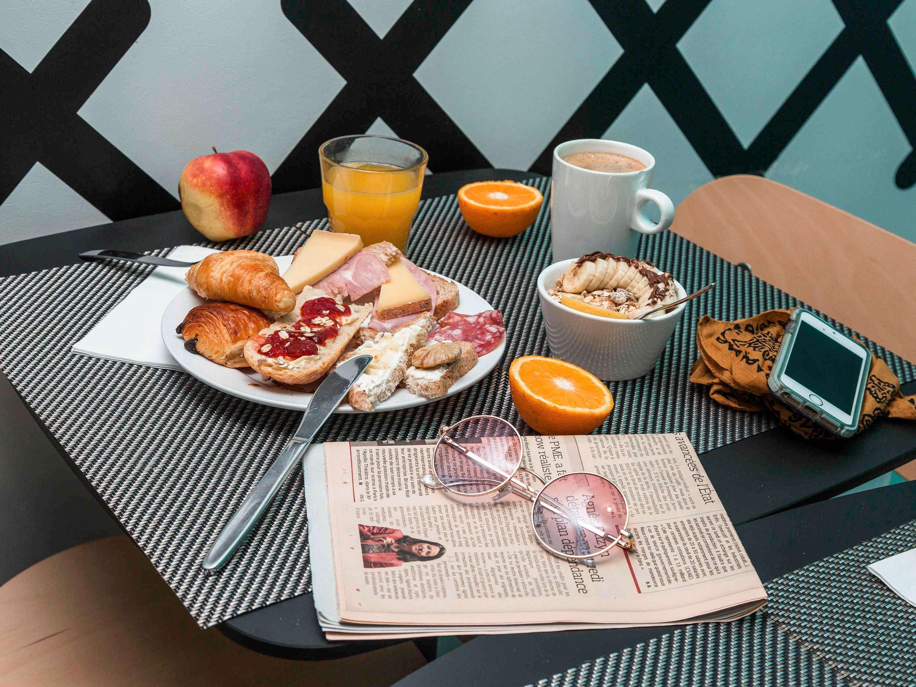 Restaurant ibis Styles Paris Gare Saint Lazare