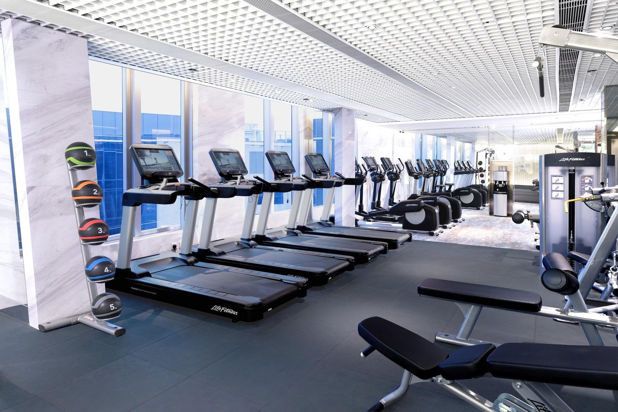 Gimnasio Regala Skycity Hotel