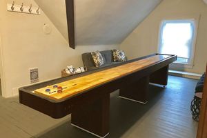 Alquiler Vacacional - The Gray Whale. 6 BR 3 Baths. Three miles to Downtown Cincinnati. Sleeps 18+