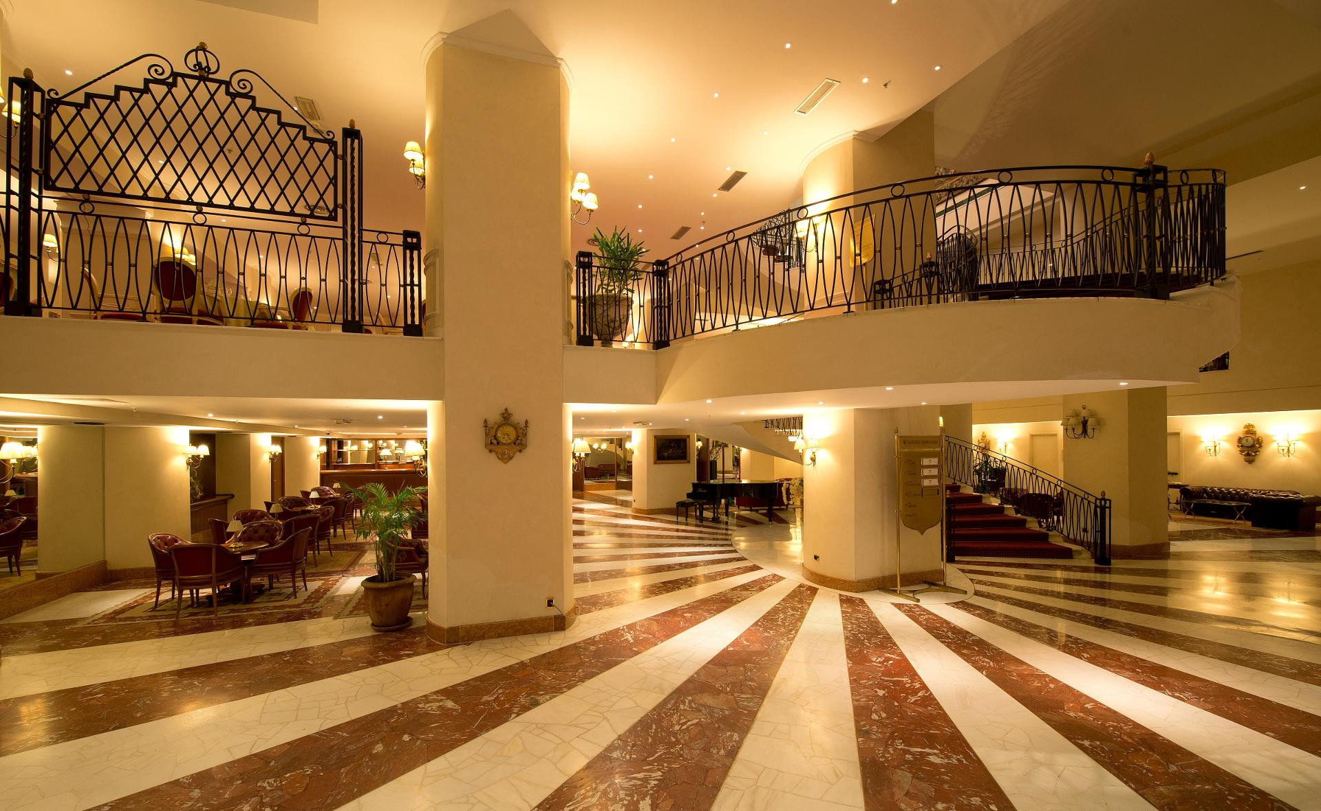 Vista Exterior Grand Hotel Barone Di Sassj