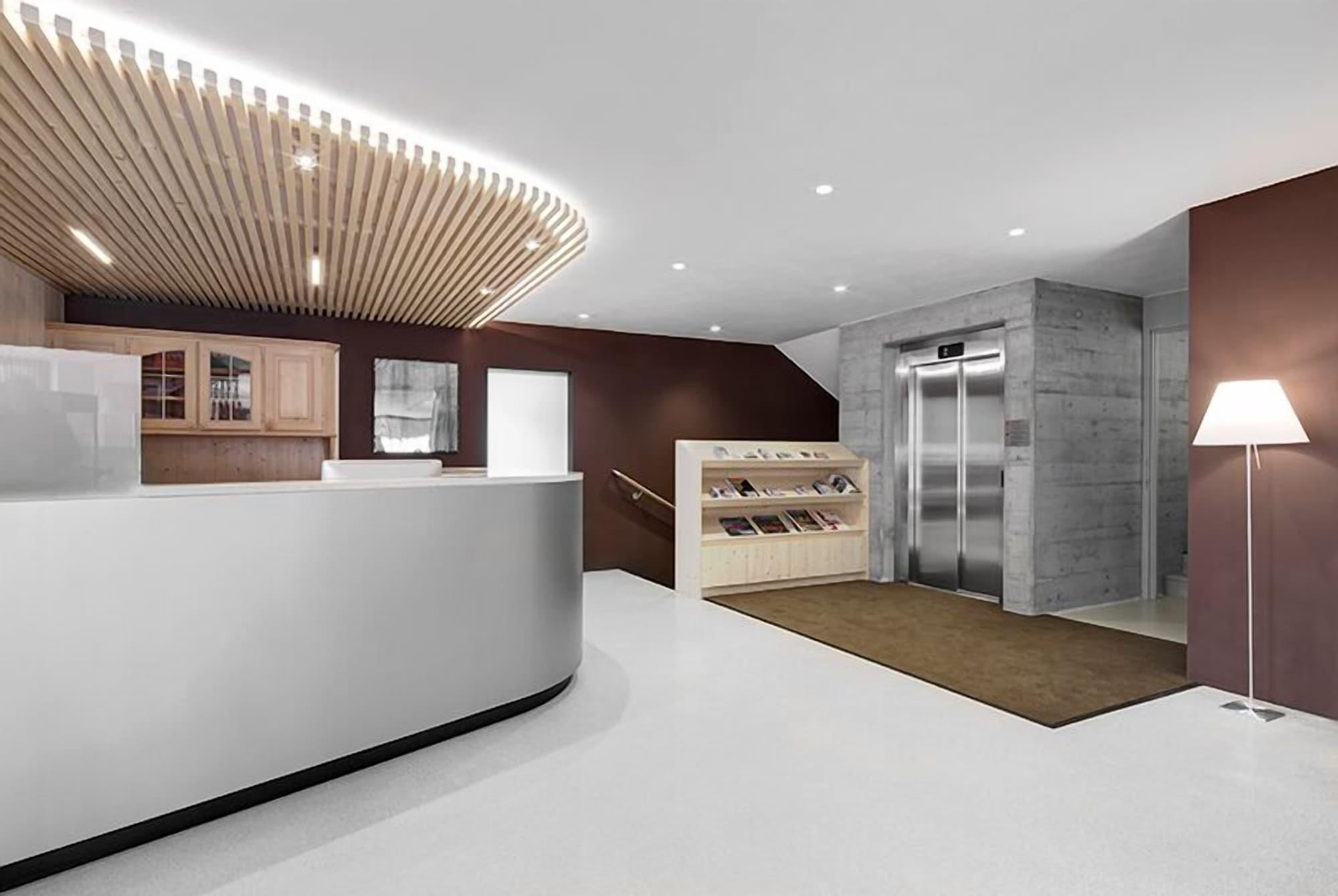 Vista Lobby Hotel Gardenazza