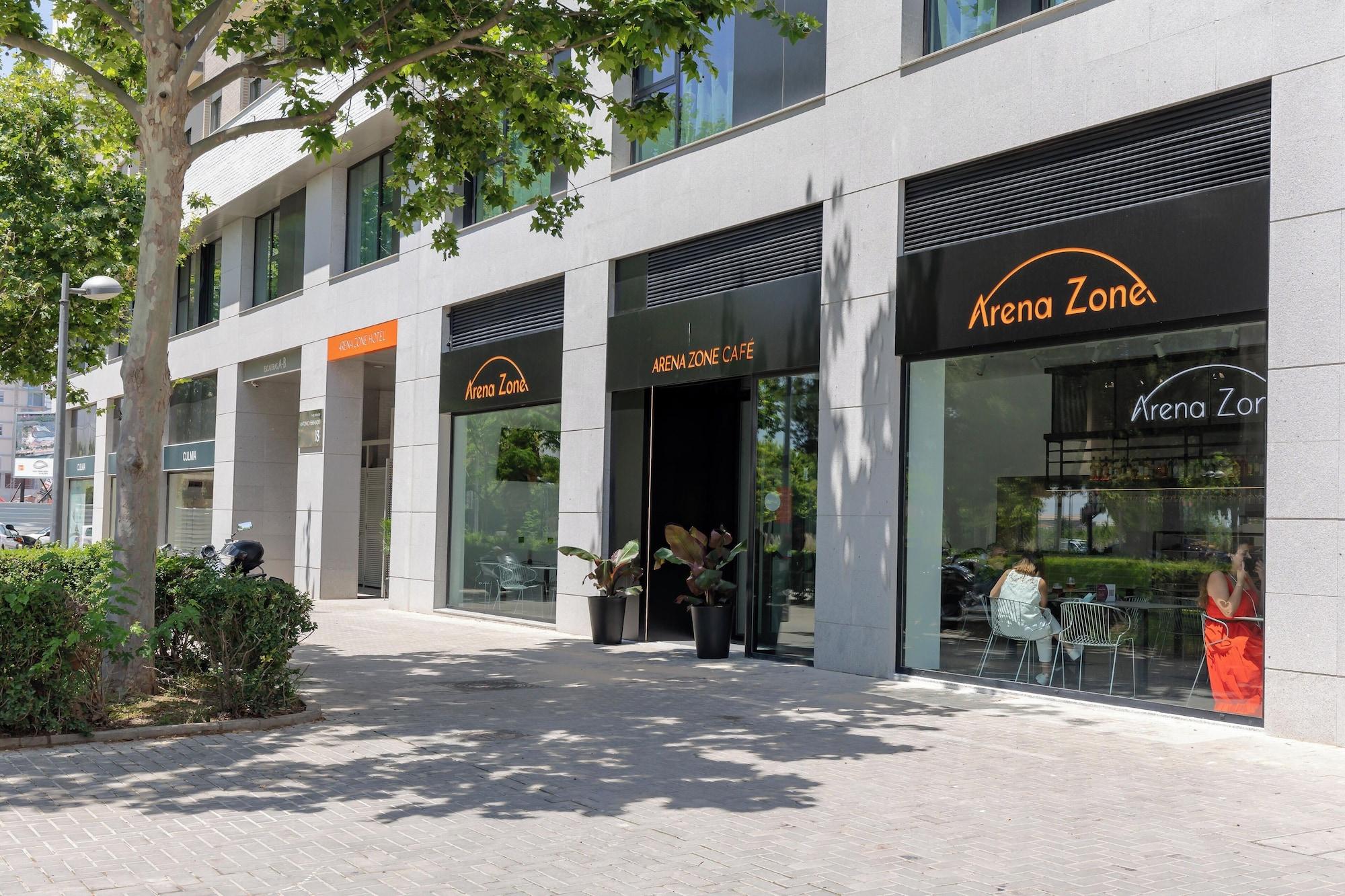 Vista Exterior Arena Zone Hotel