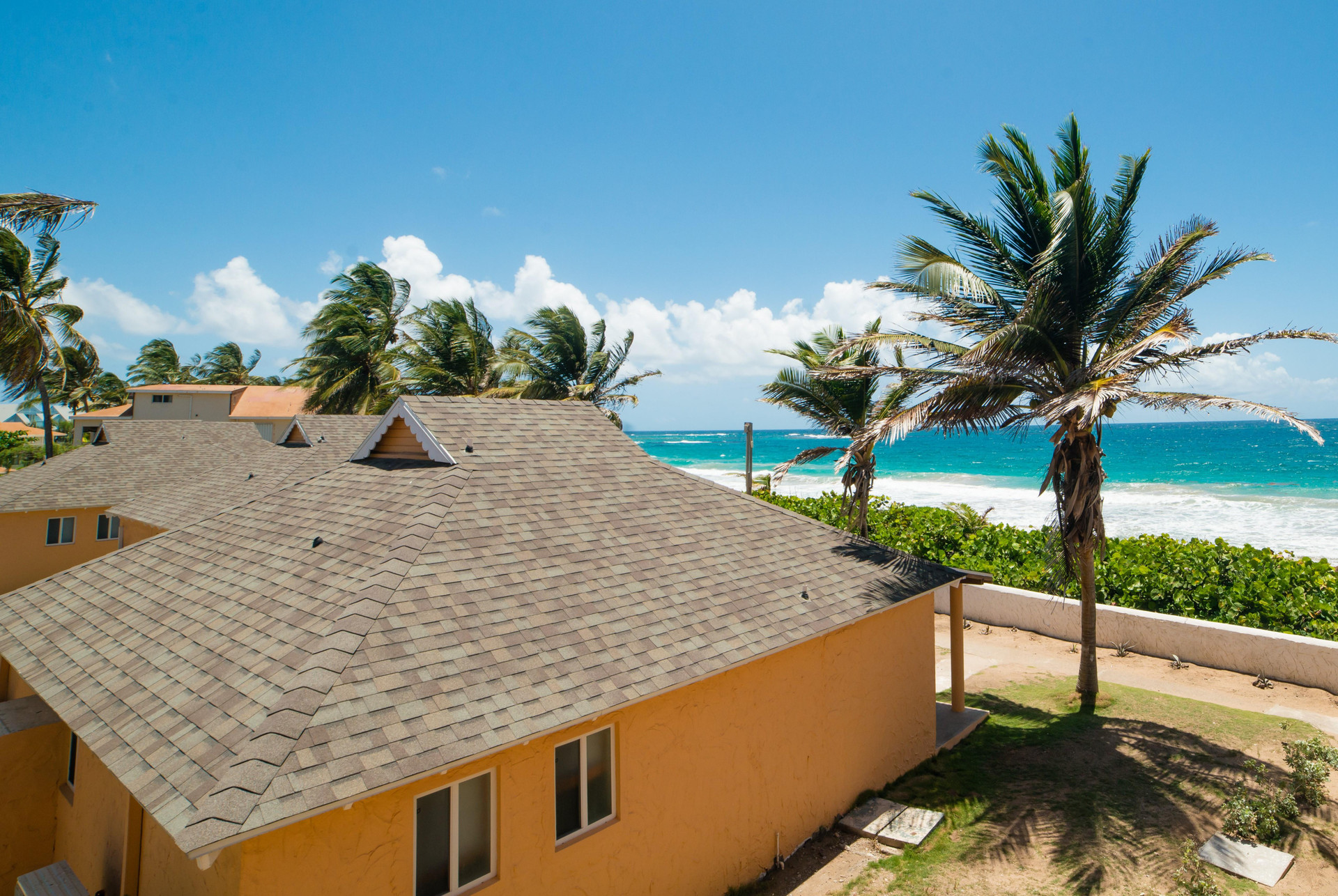 Vista Exterior Sugar Bay Club Suites & Hotel