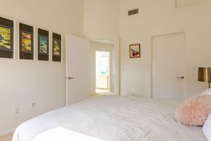 Alquiler Vacacional - Dreamy modern 3bd/3ba house by beach. Rooftop deck/hot tub! DISCOUNTED January