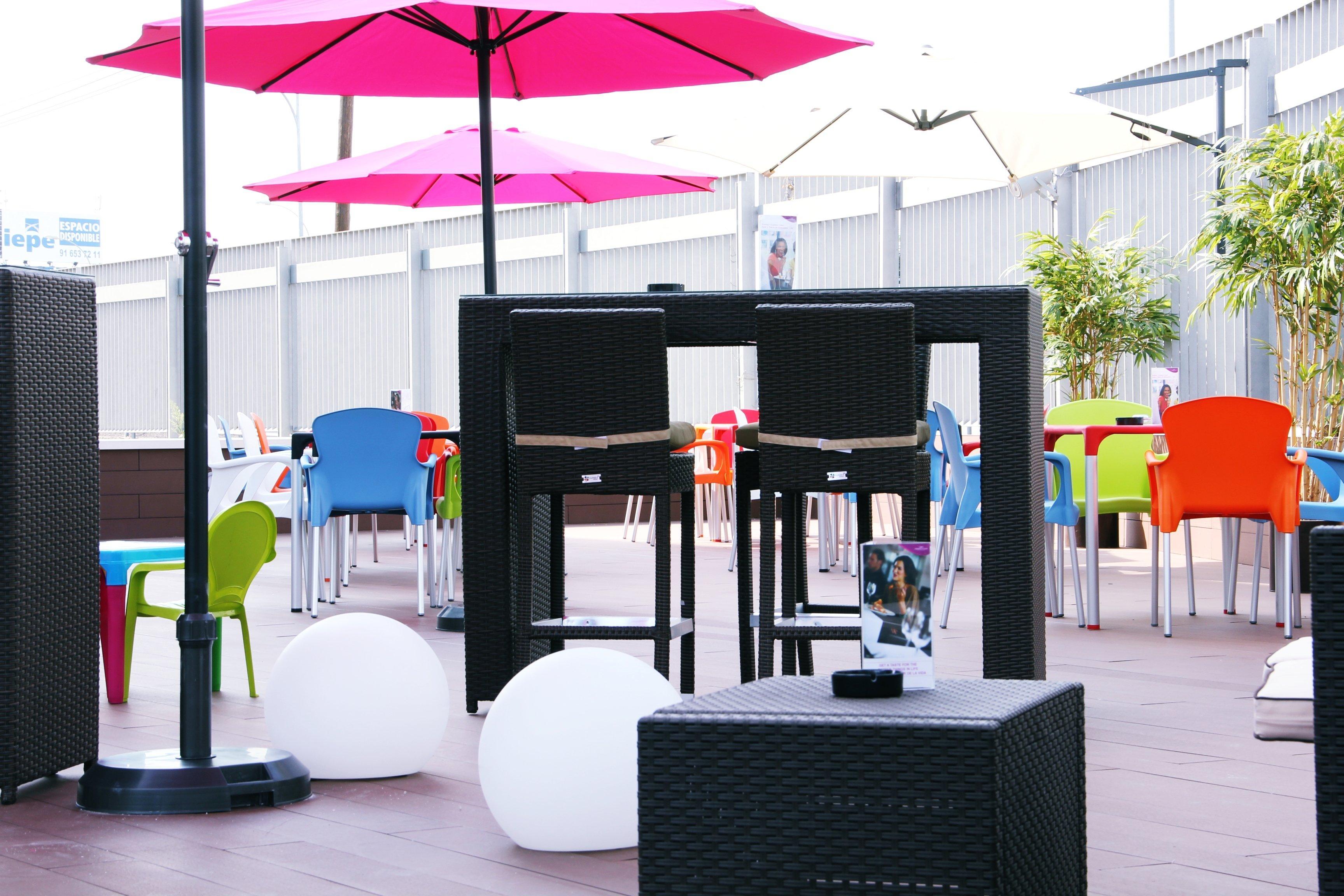 Bar/Salón Crowne Plaza Madrid Airport by IHG