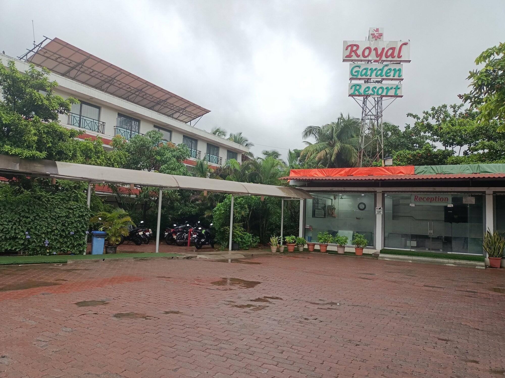 Vista Exterior Royal Garden Resort