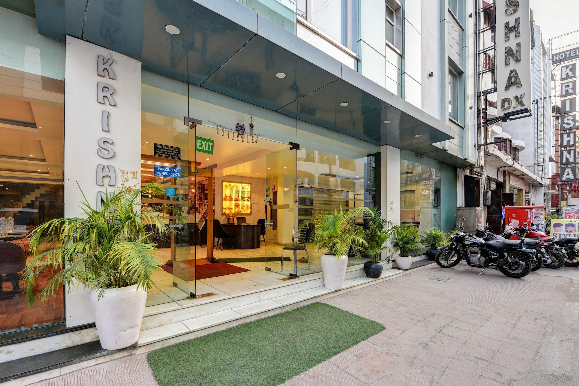 Vista Exterior Hotel Krishna Deluxe