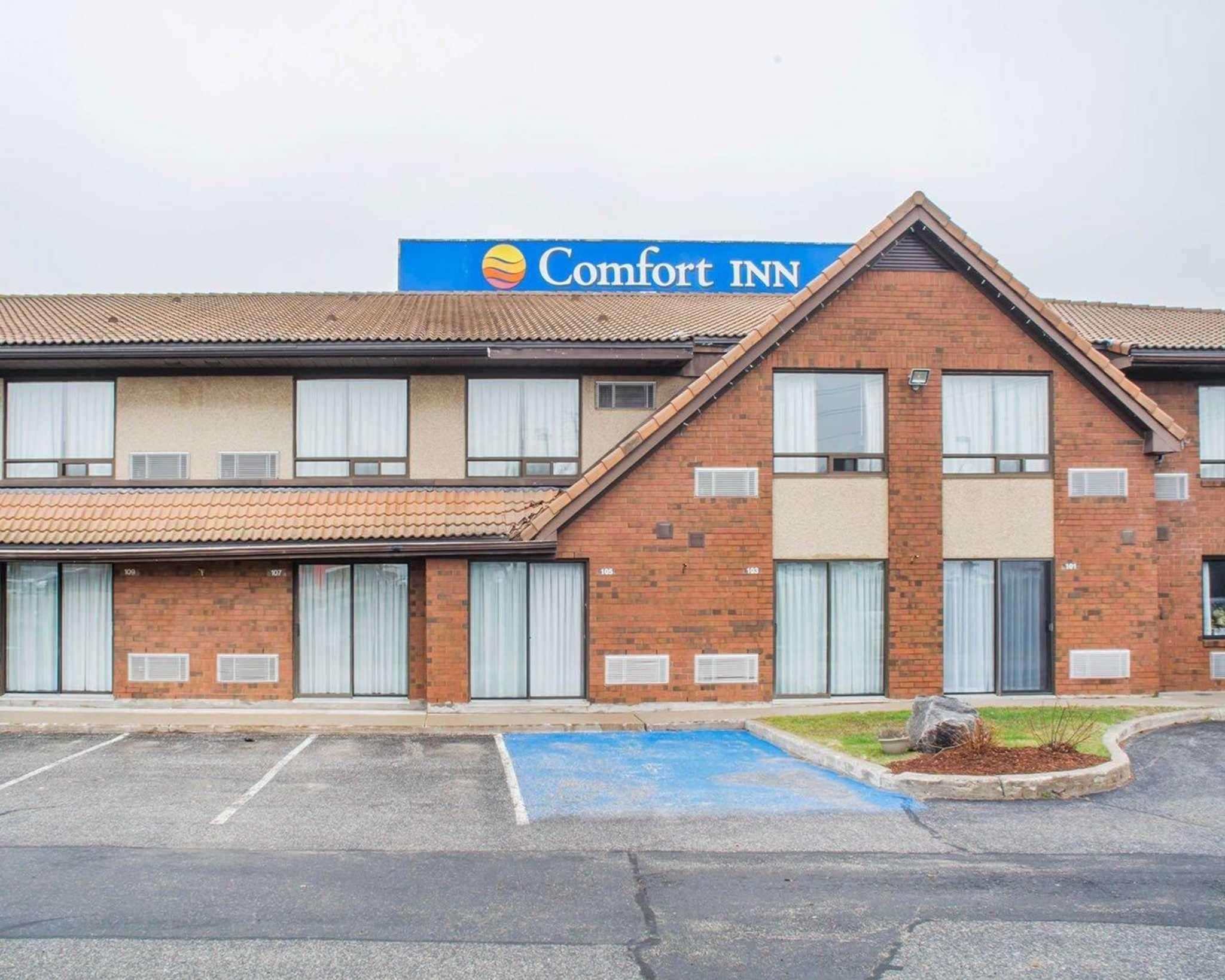 Vista Exterior Comfort Inn Parry Sound