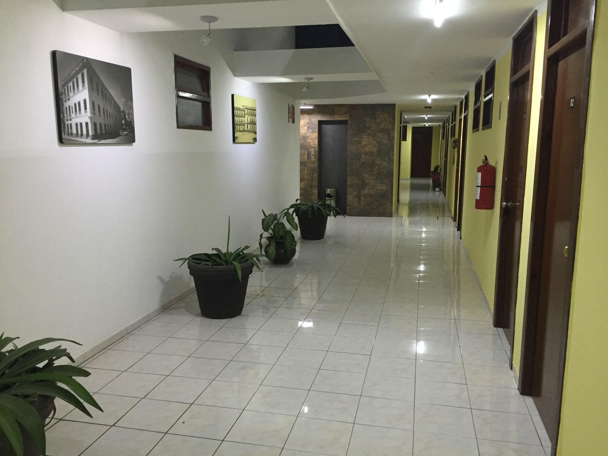 Vista Lobby Hotel Oriente