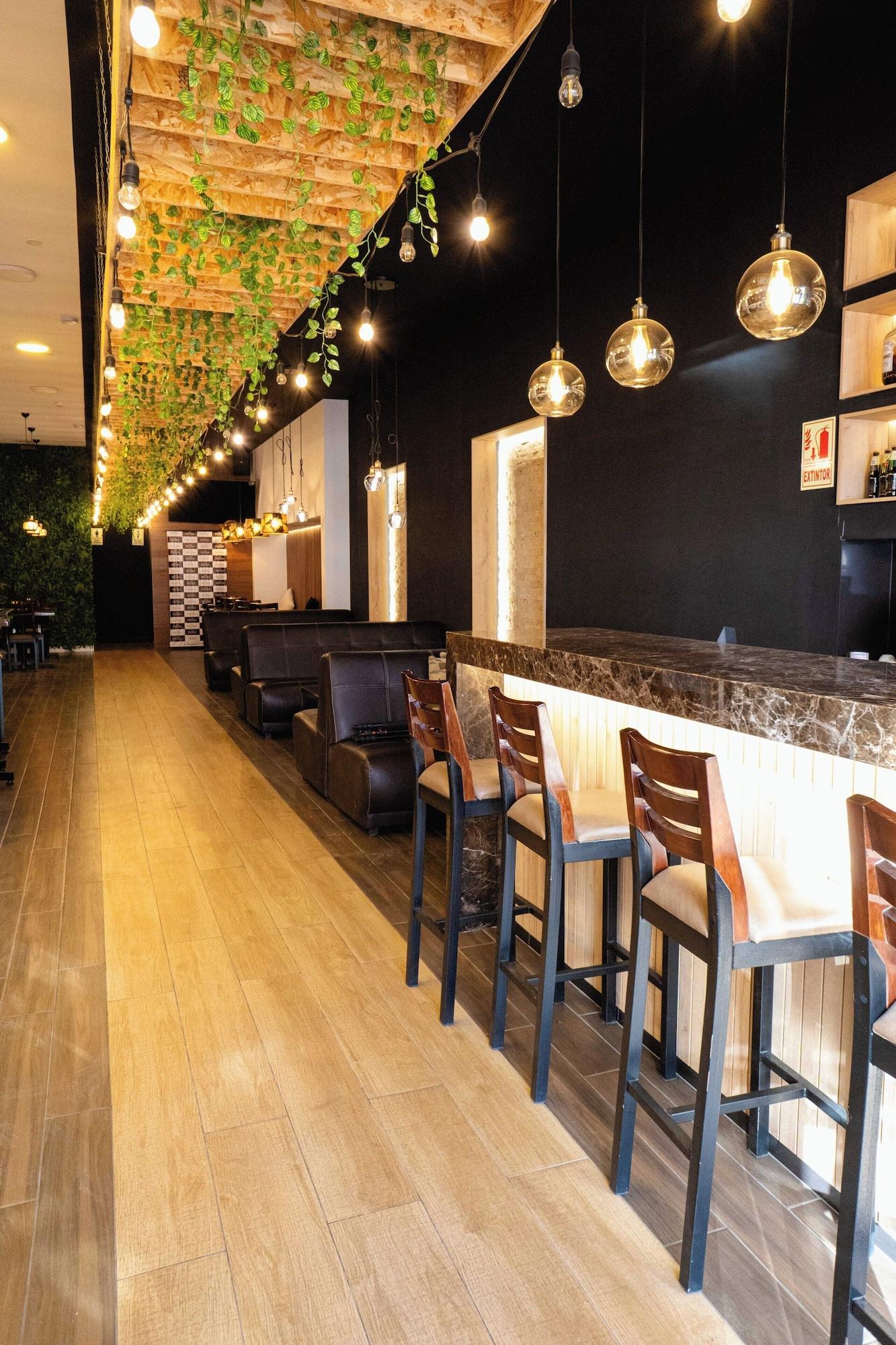 Bar/Salón PRANA