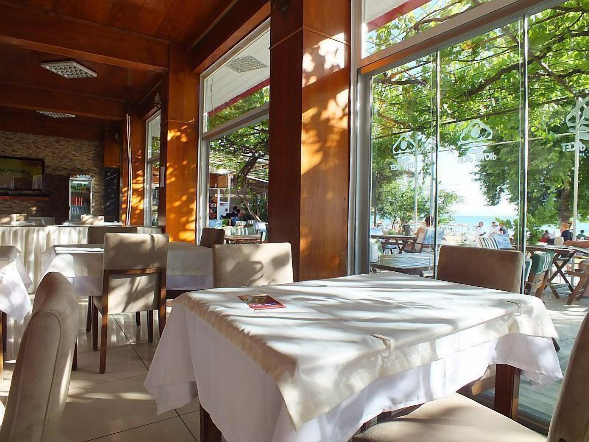 Restaurant Acet Hotel