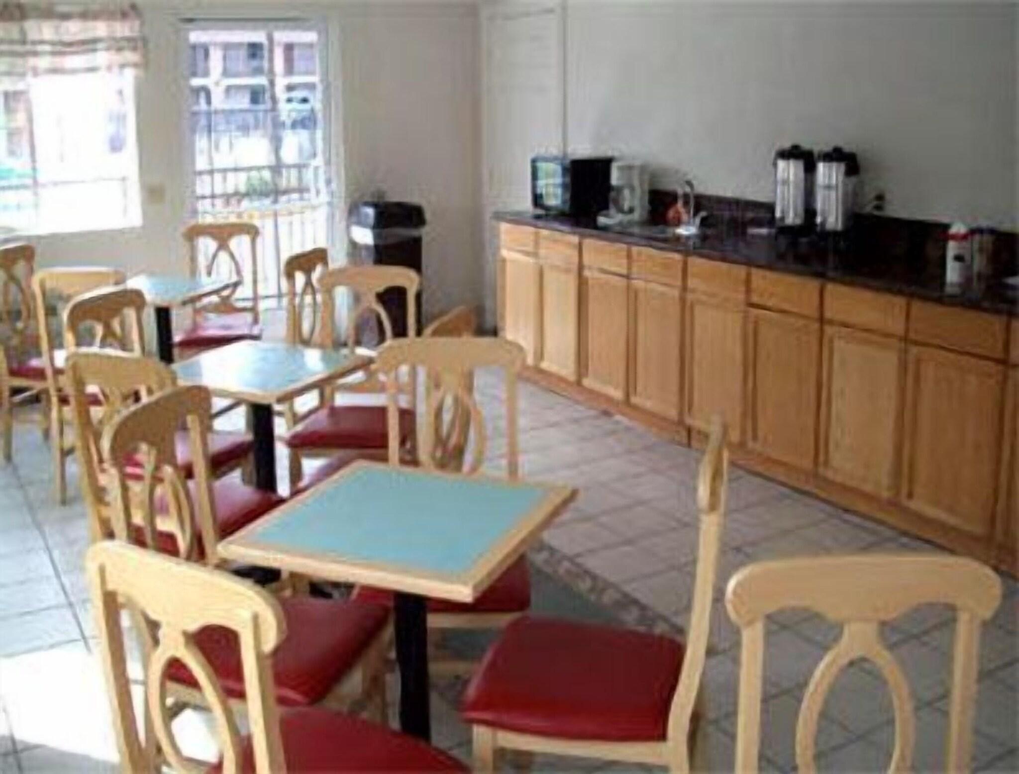 Restaurant Colony Inn