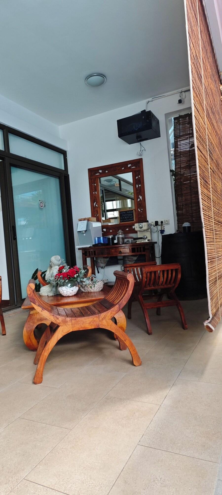 Vista Lobby Villa Alizée