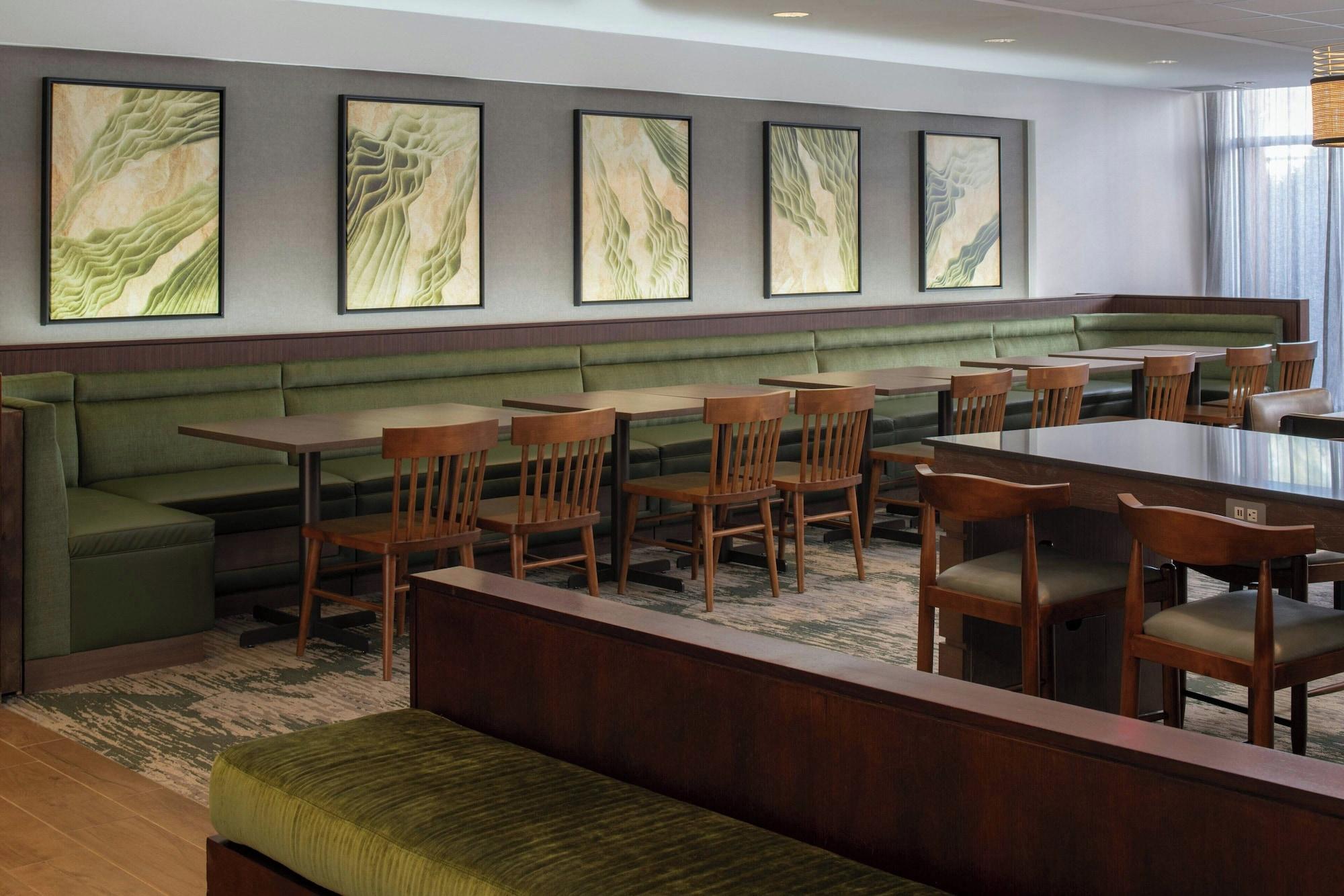 Restaurant Fairfield Inn & Suites Tampa Westshore / Airport