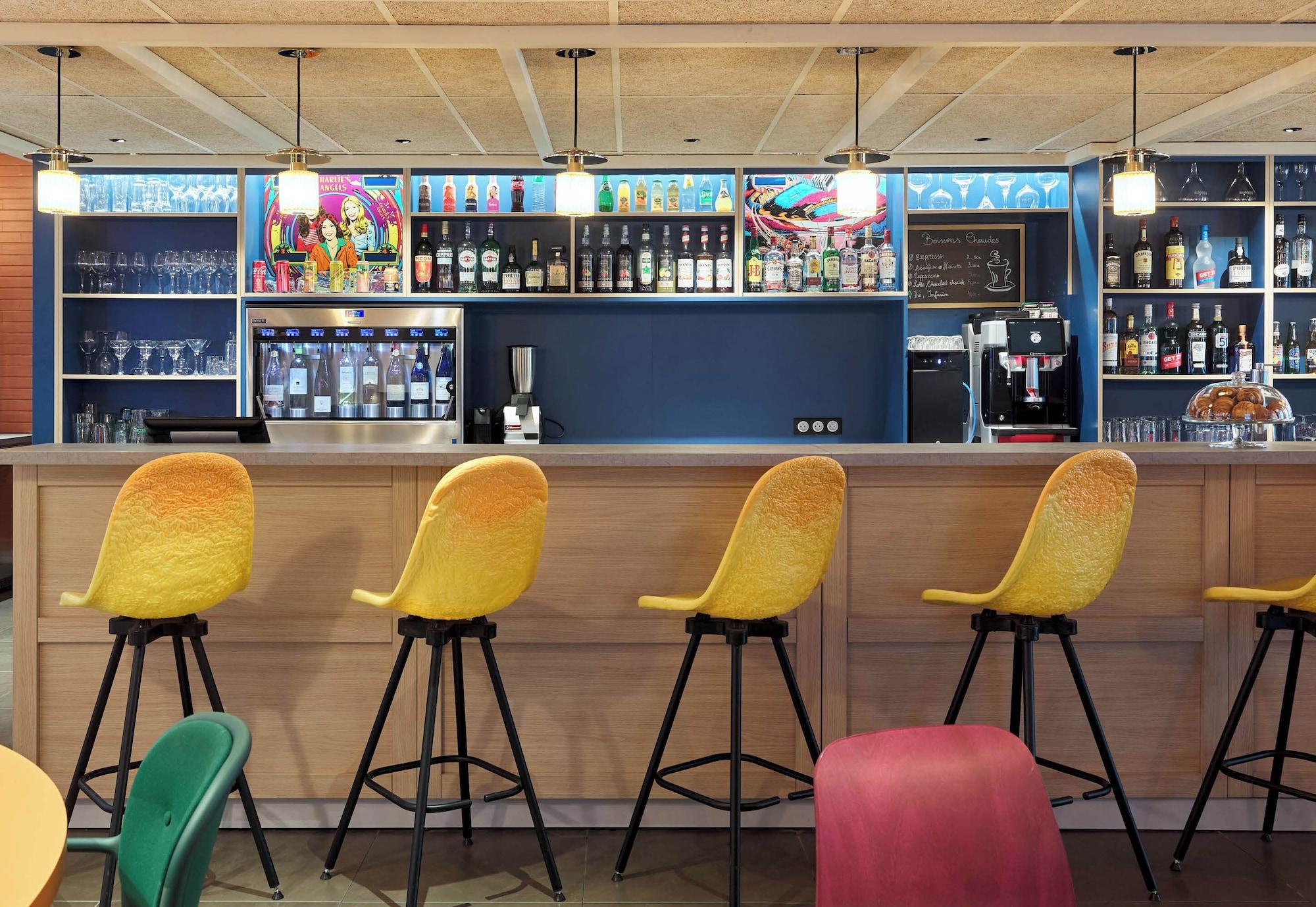 Bar/Salón B&B HOTEL Paris 17 Batignolles