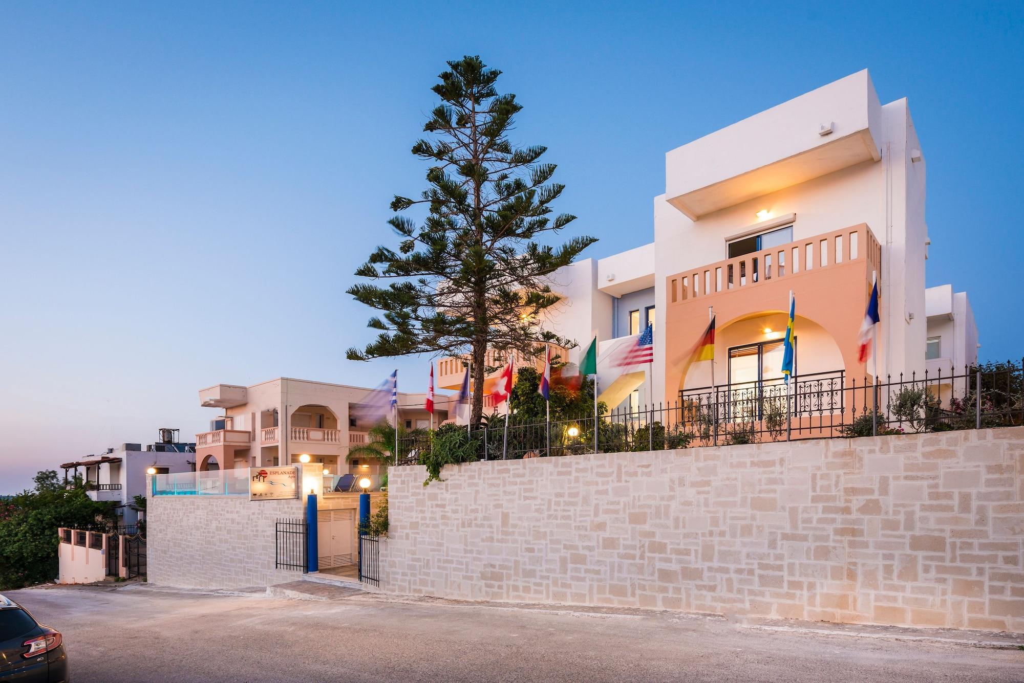 Vista Exterior Esplanade Apartments