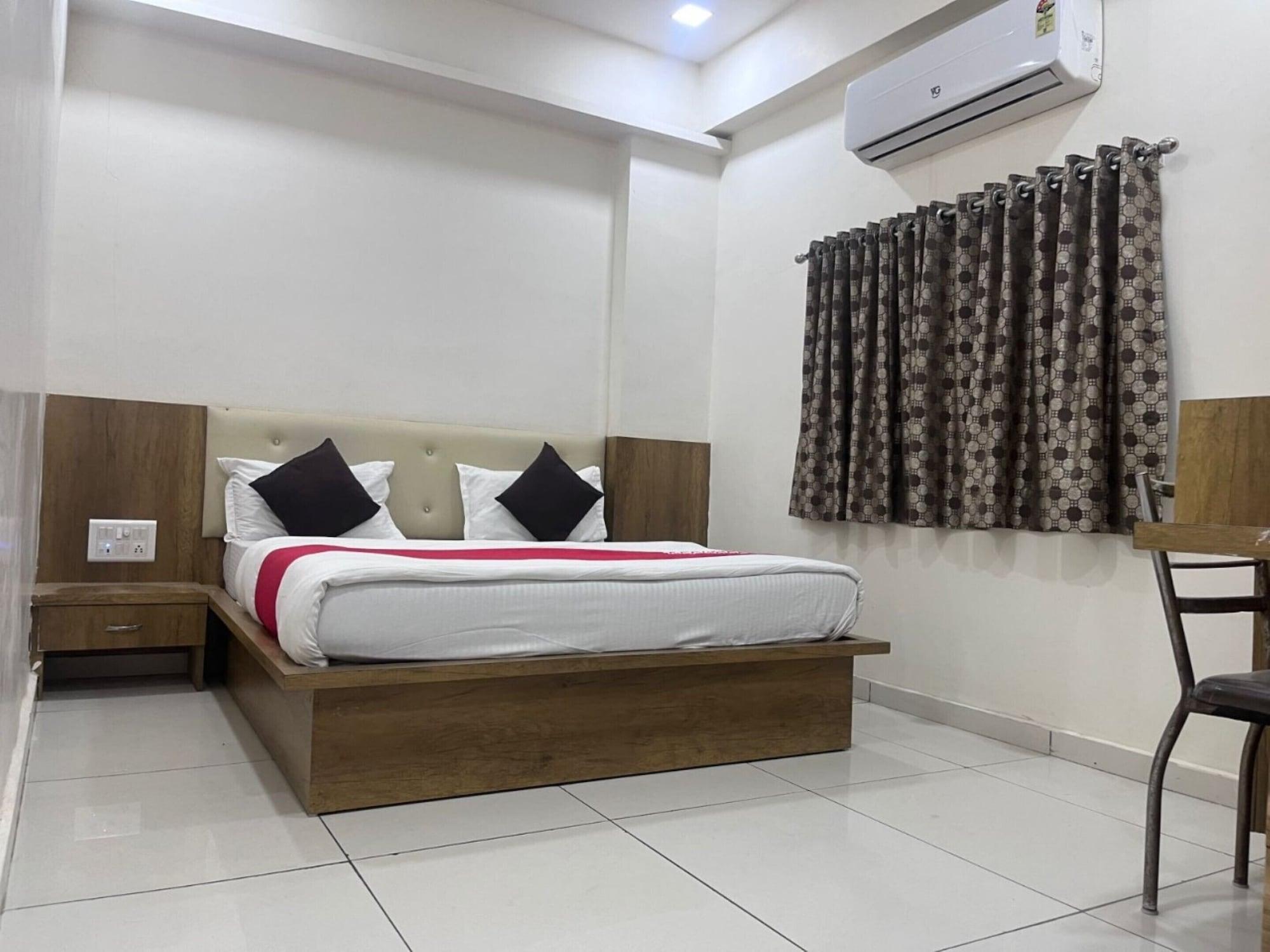 Set de Habitación Goroomgo Arsh Inn Ahmedabad