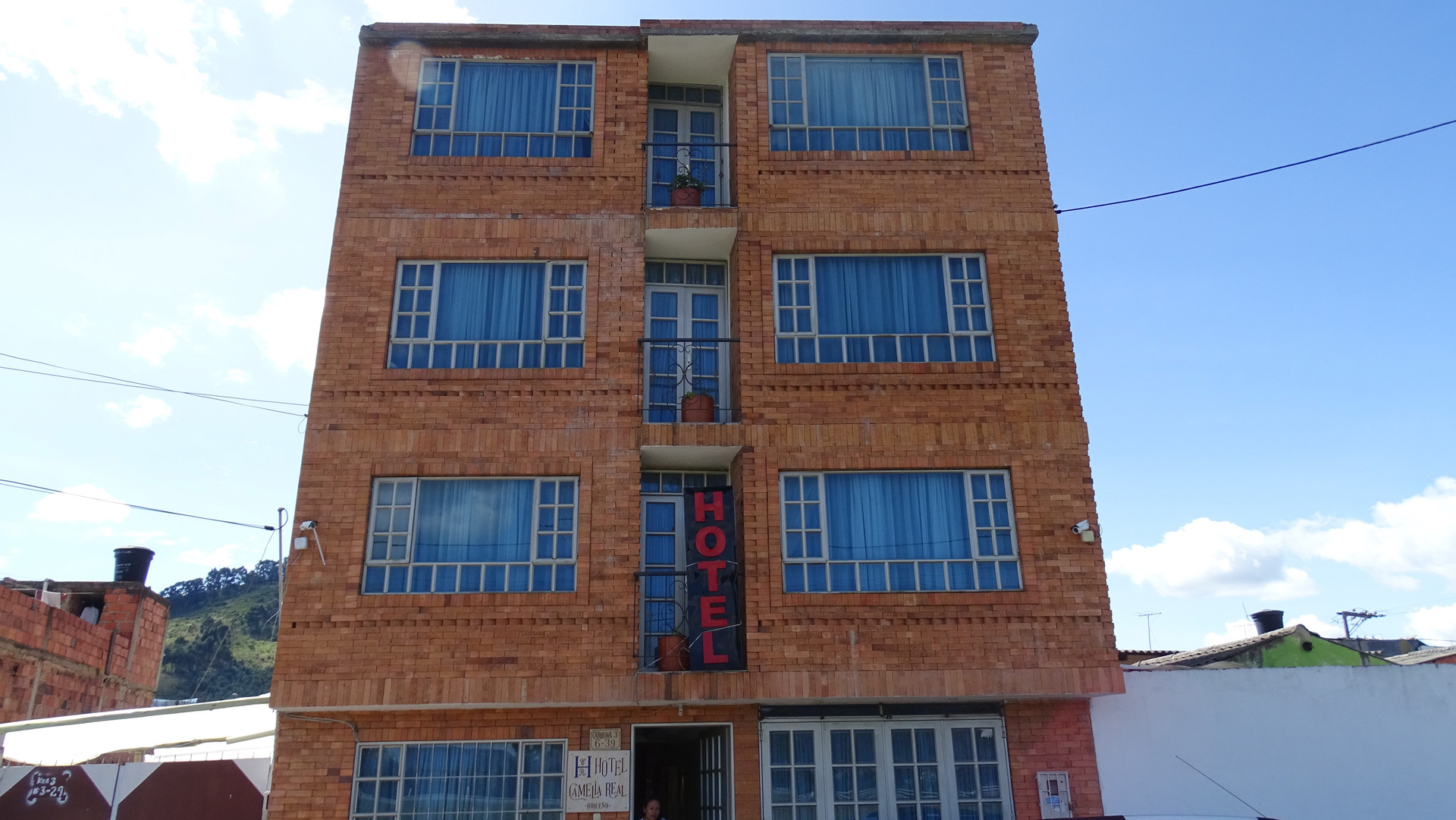 Vista Exterior Hotel Camelia Real Briceño