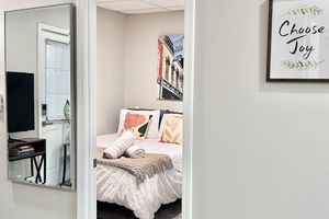 Aluguel por temporada - The Nest- Downtown Valparaiso- Close to Valpo University Short Term Stay