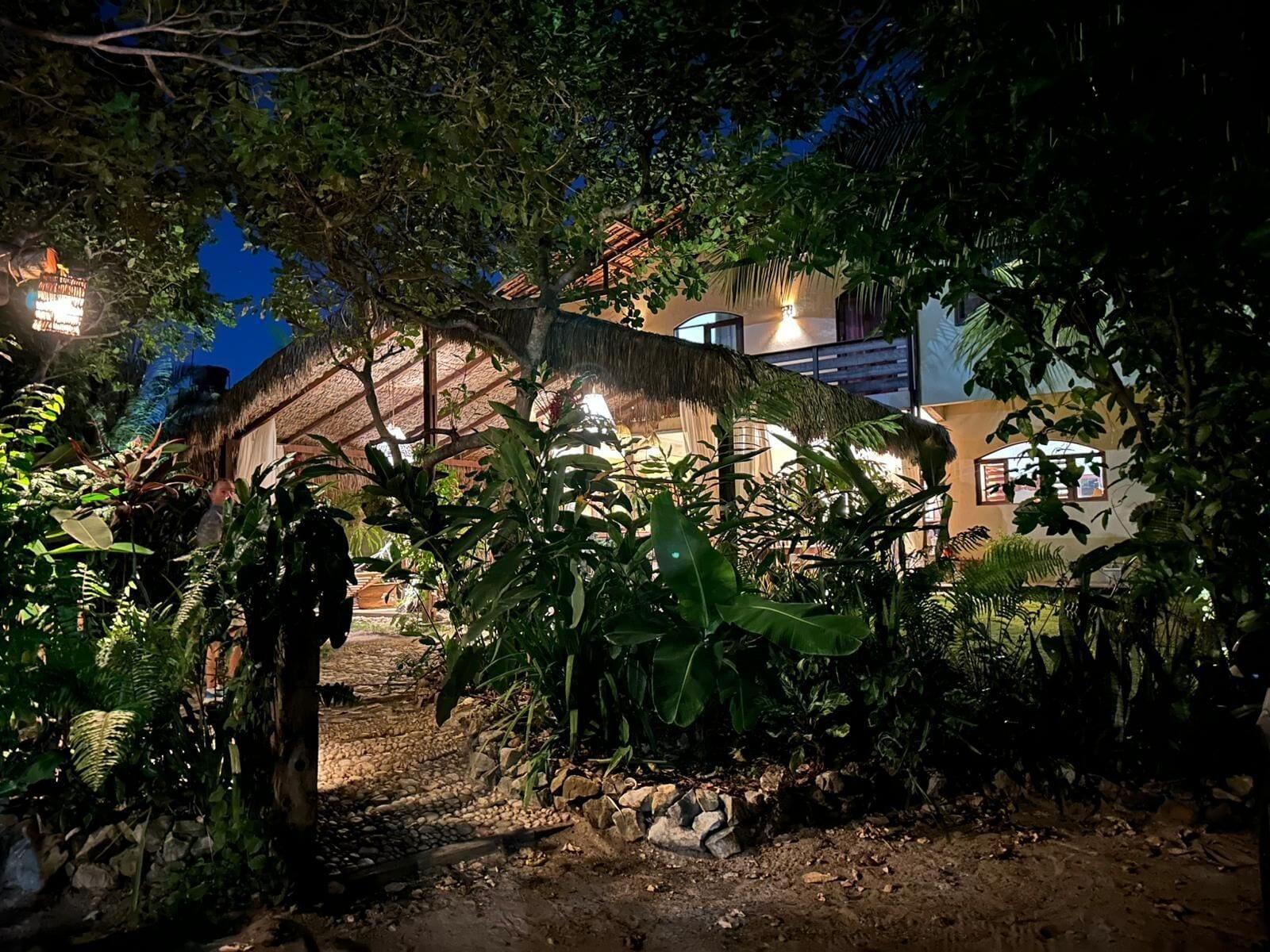 Vista Lobby CHILL MANGO