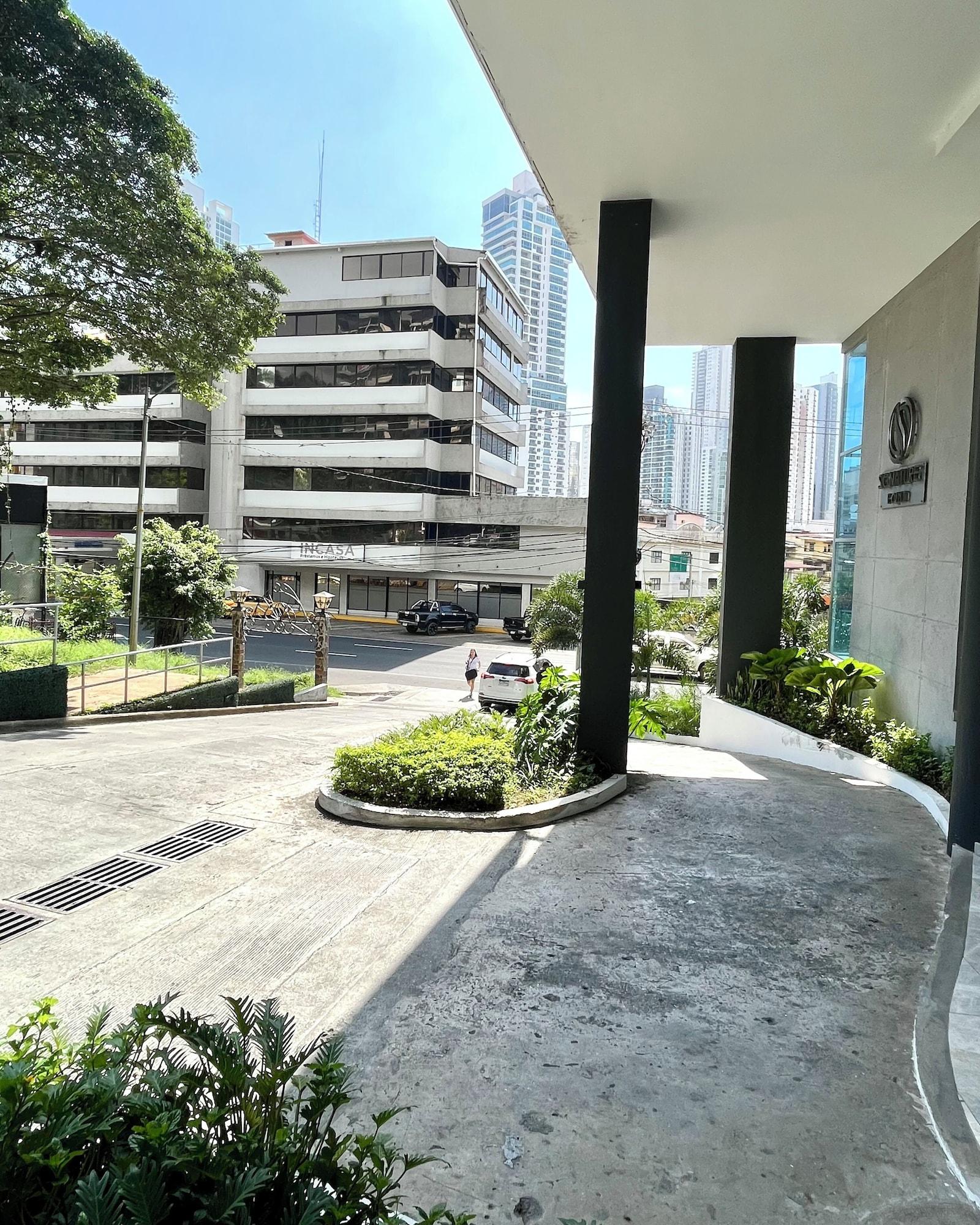 Vista Exterior Signature Point   Bella Vista