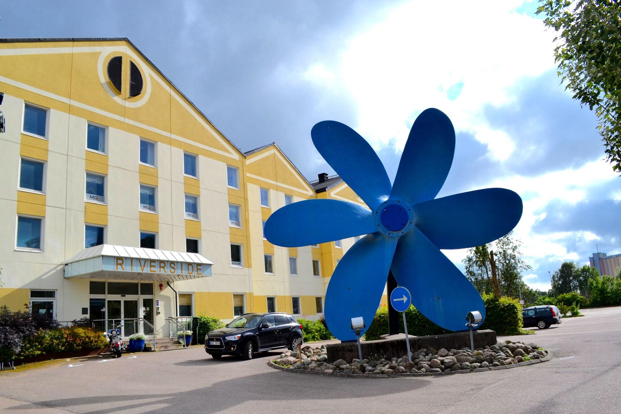 Vista Exterior Hotel Riverside