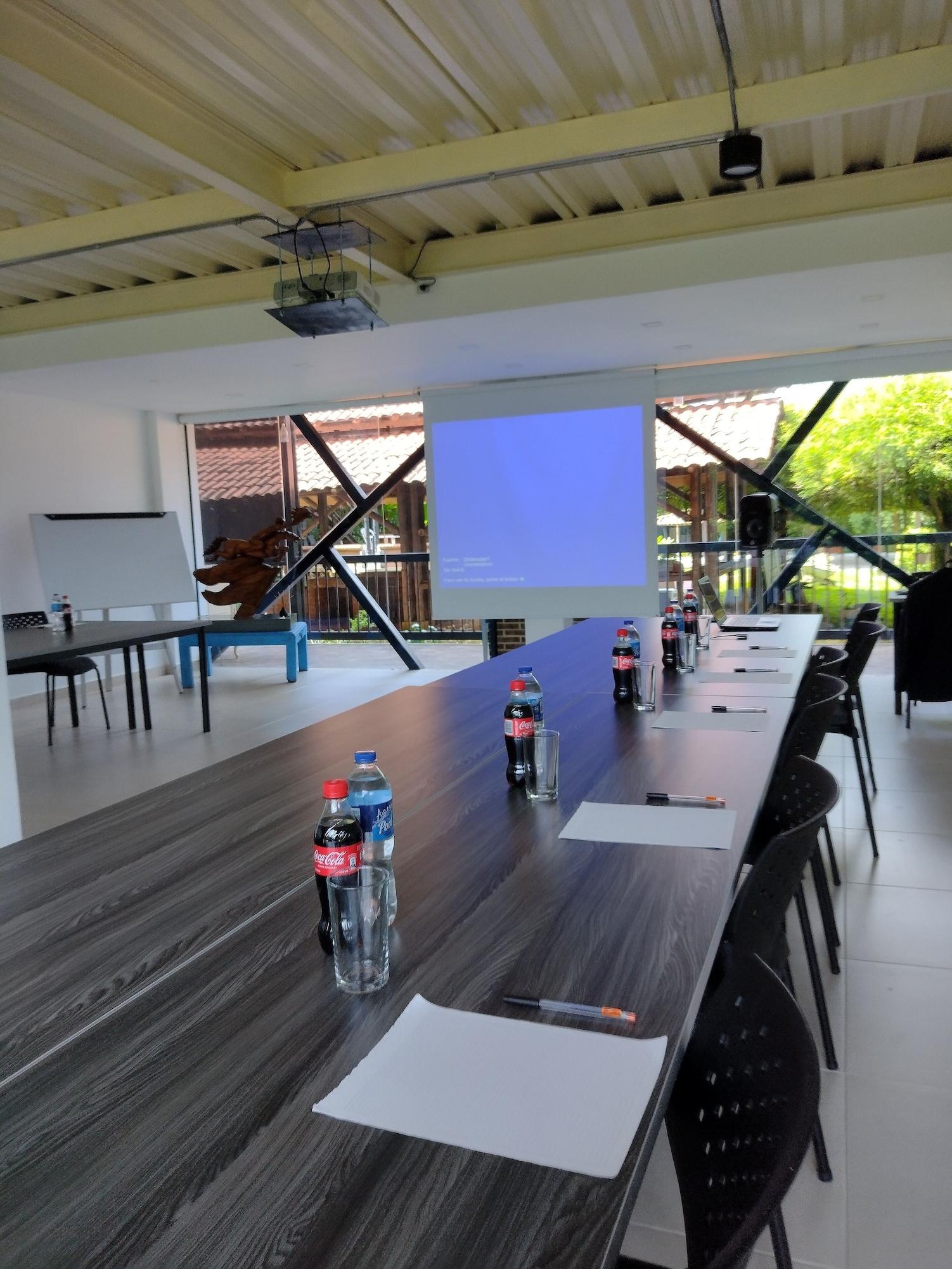 Sala de Reuniones Hotel Campestre Villa Juana