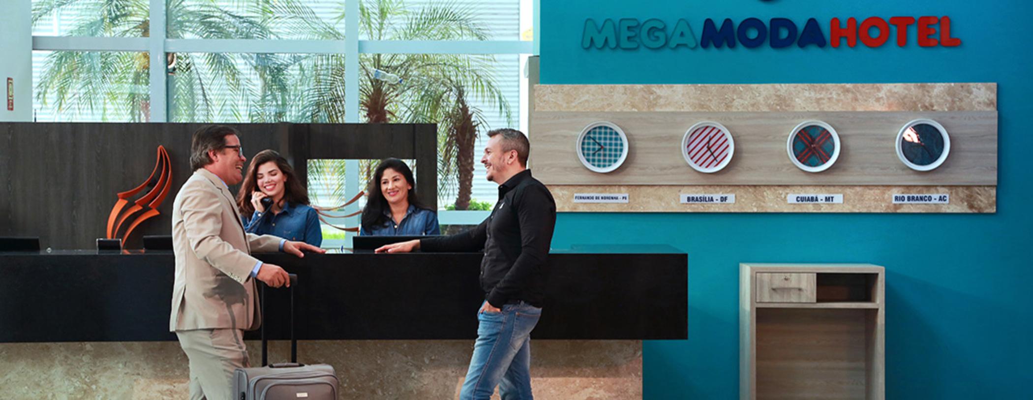 Vista Lobby Mega Moda Hotel