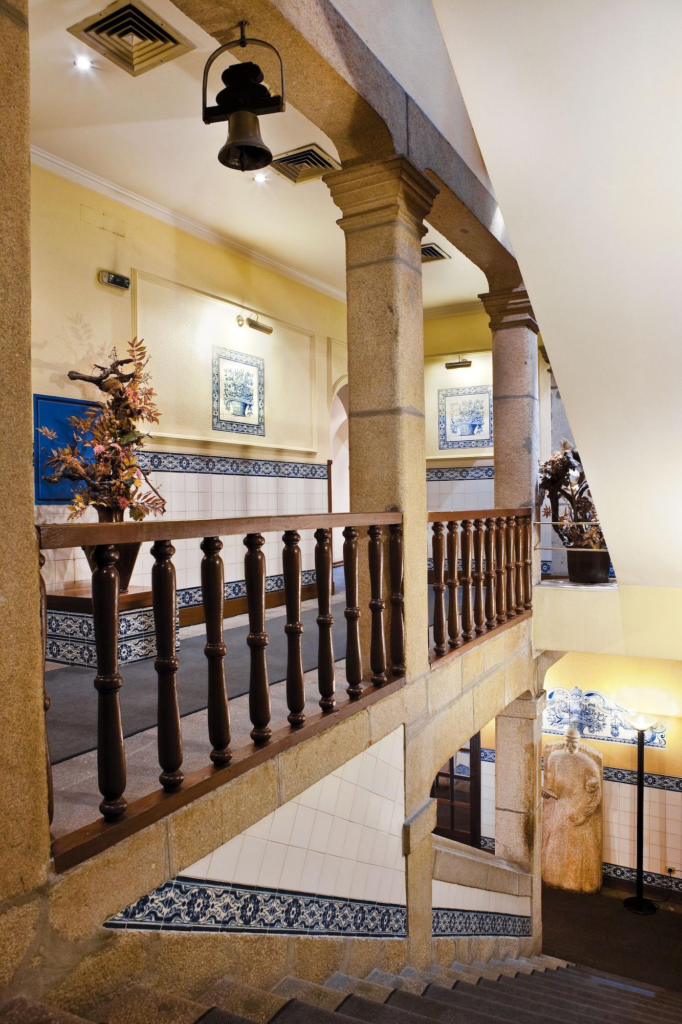 Varios Hotel Internacional
