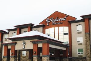 Alojamiento - Redwood Inn & Suites - Grande Prairie