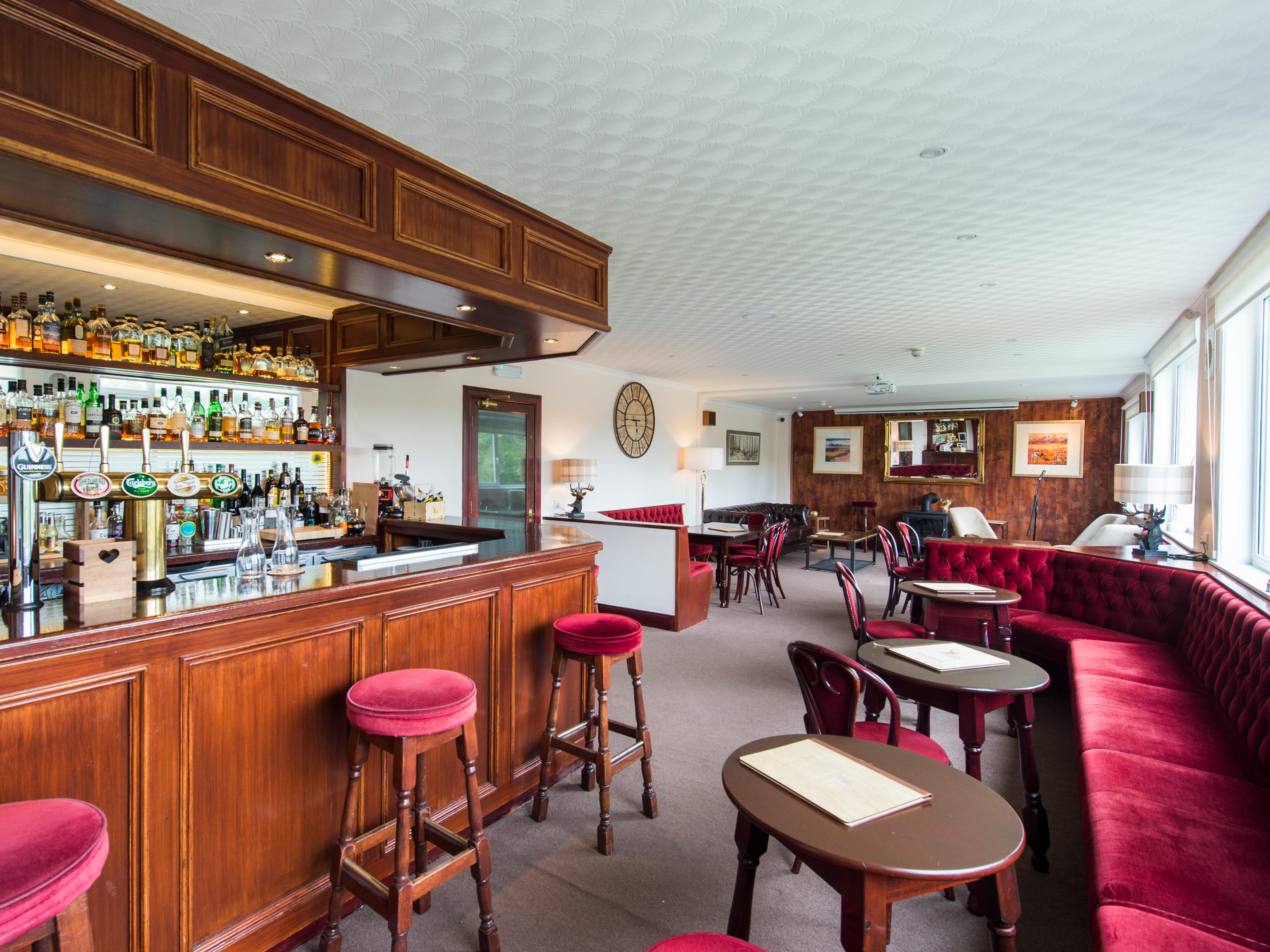 Bar/Salón CRAIGVRACK HOTEL AND RESTAURANT