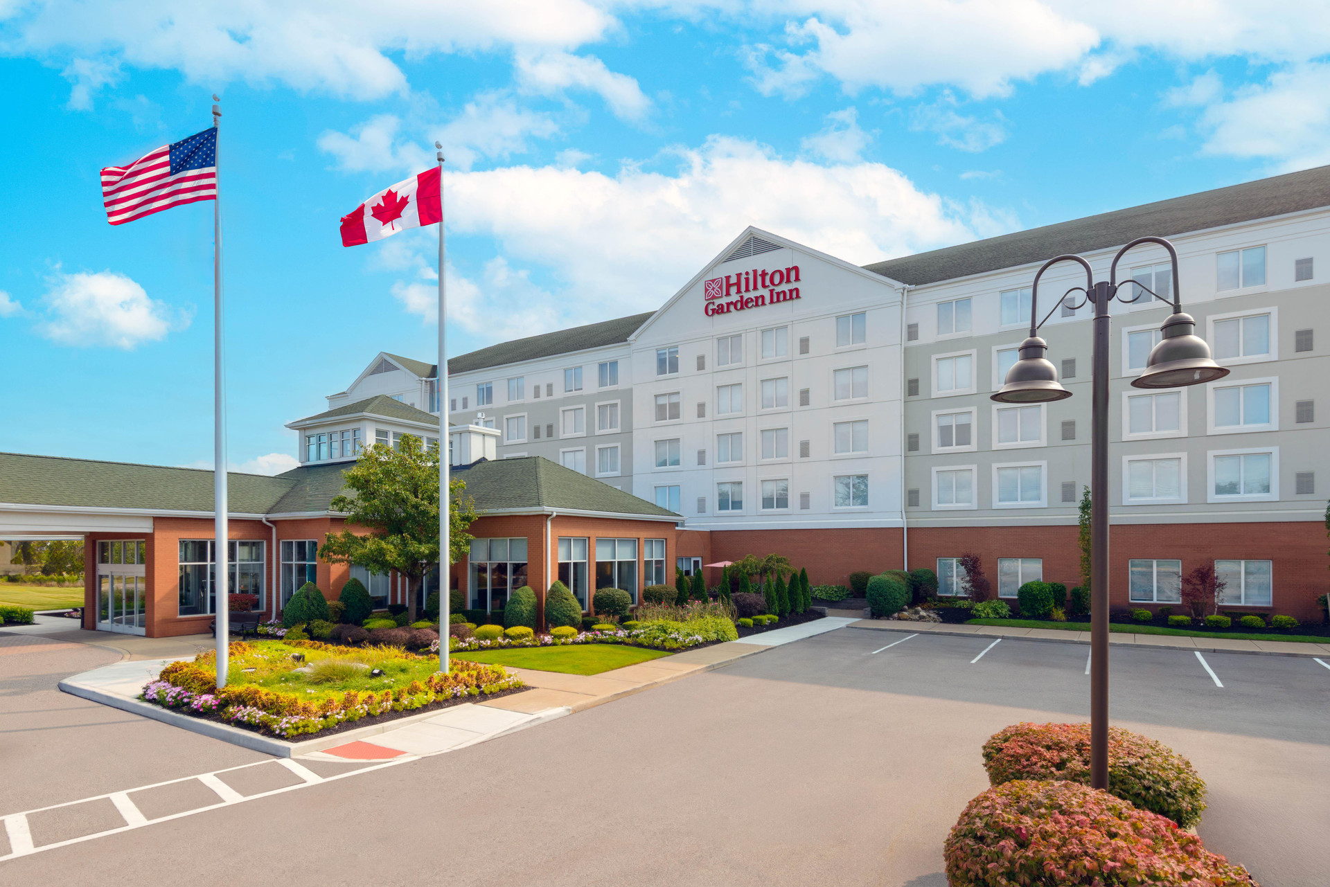Vista Exterior Hilton Garden Inn Buffalo Airport