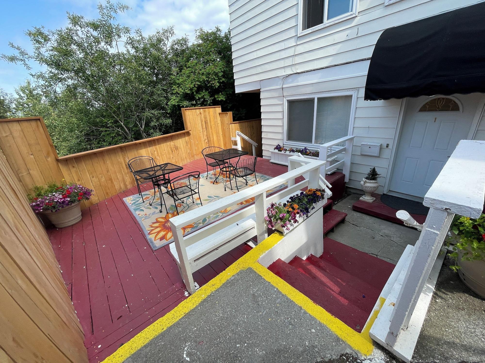 Vista Exterior Arctic Fox Inn