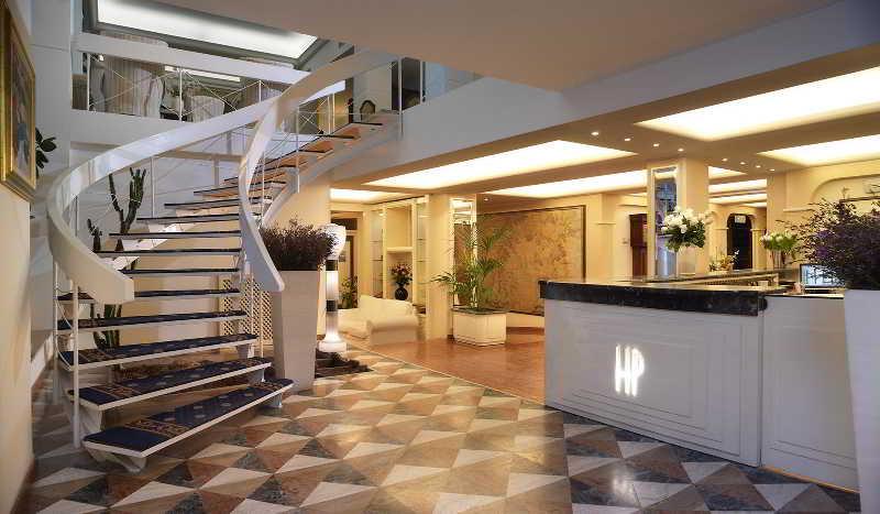 Vista Lobby Promenade Luxury Wellness Hotel