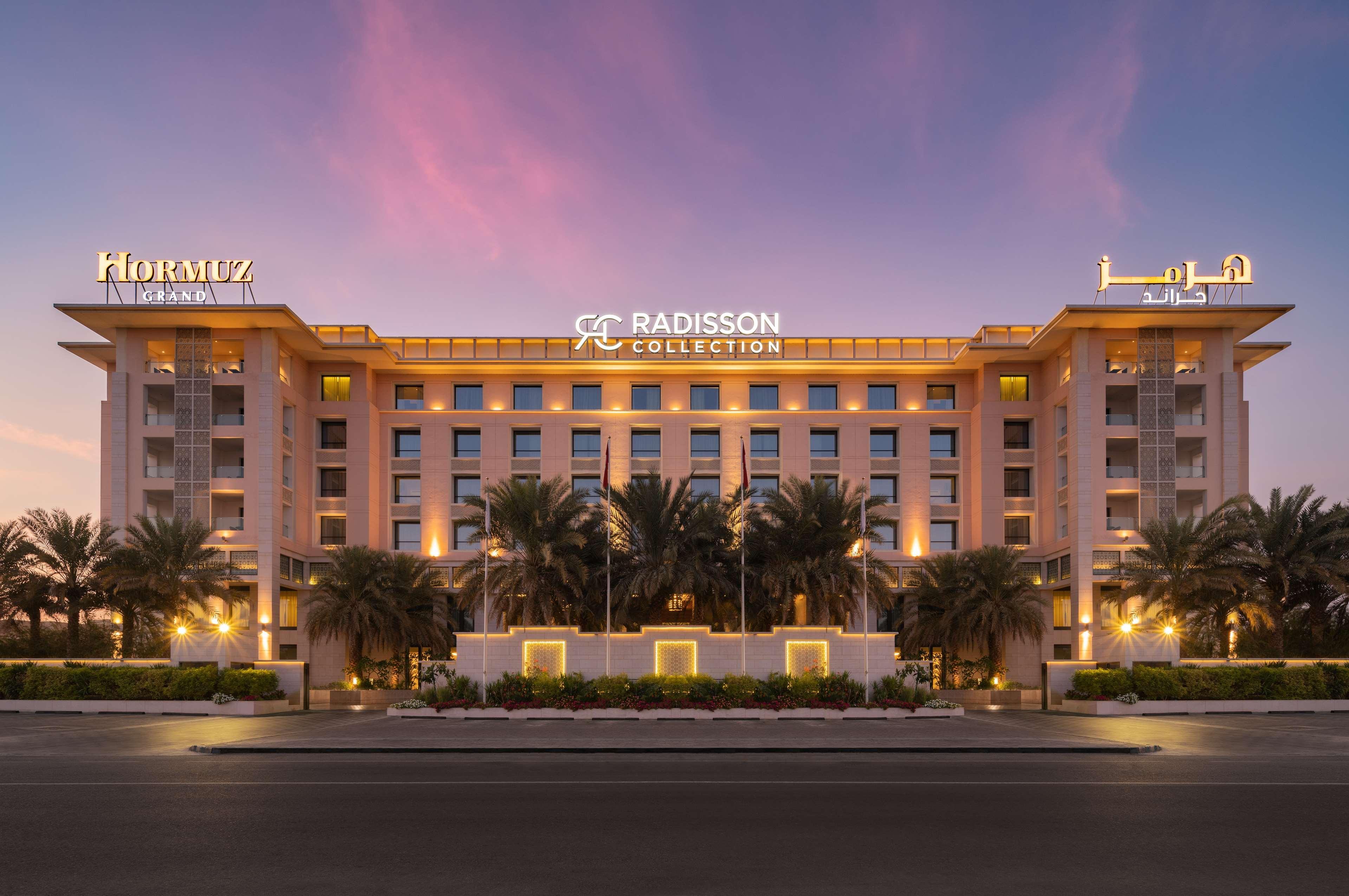 Vista Exterior Radisson Collection Muscat, Hormuz Grand