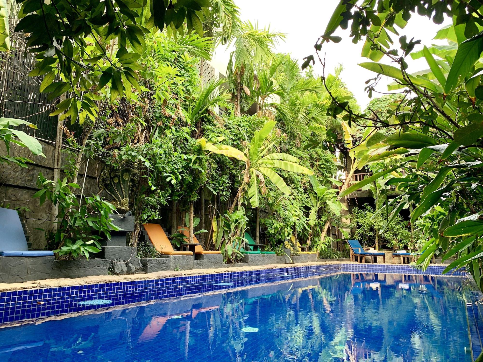 Vista Exterior Petit Temple Suite & Spa