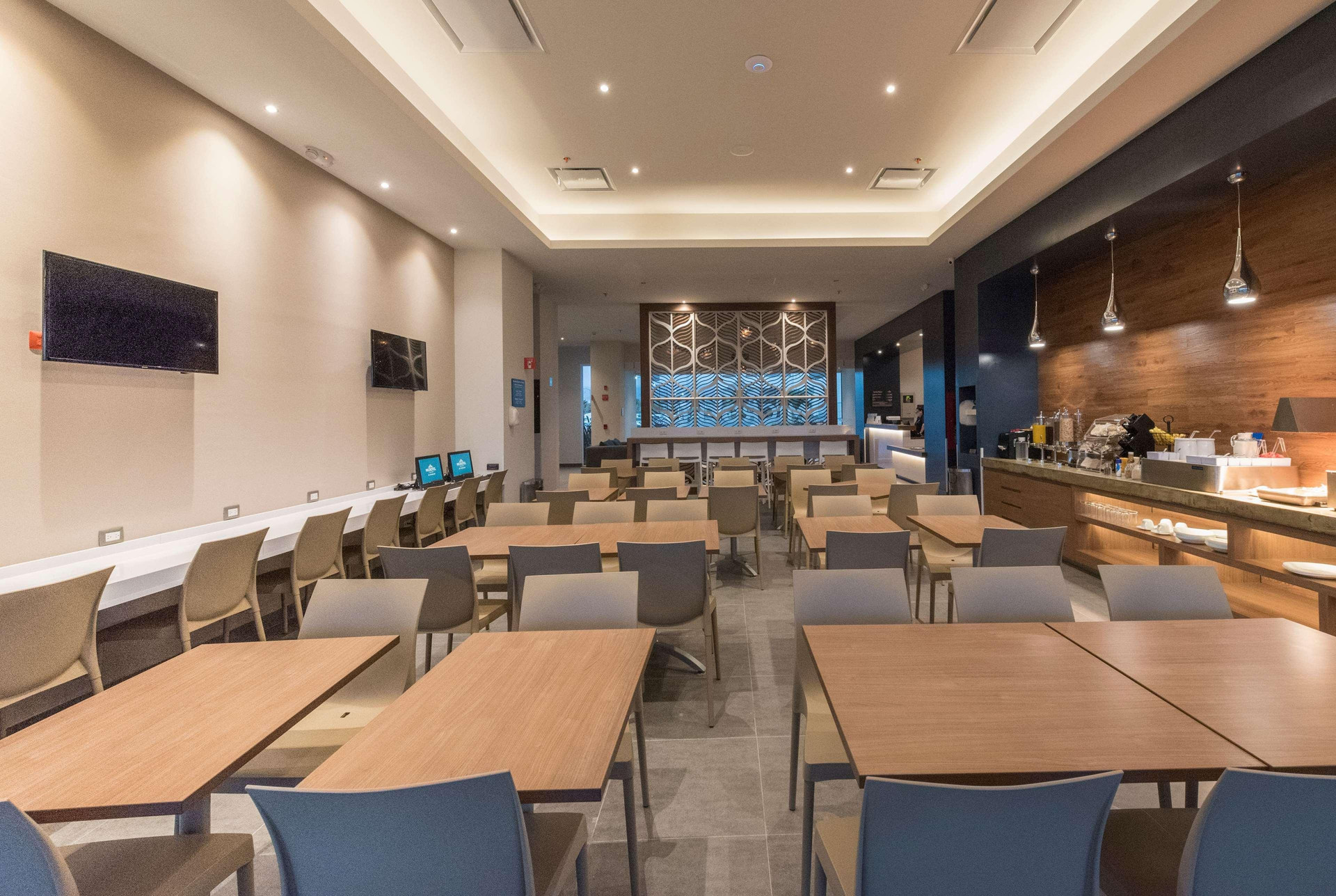 Vista Exterior Microtel Inn & Suites by Wyndham Guadalajara Sur