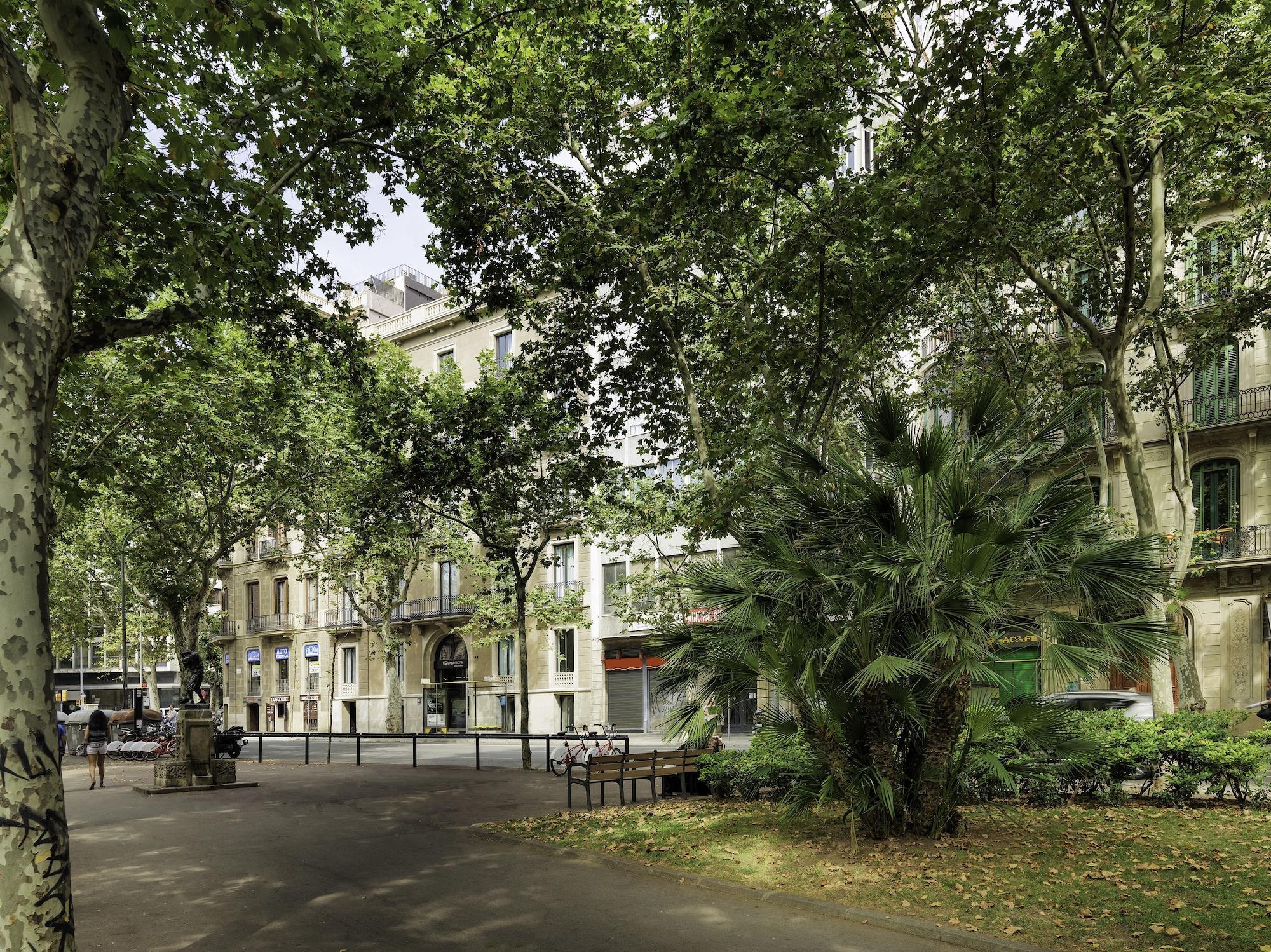 Vista Exterior H10 Urquinaona Plaza