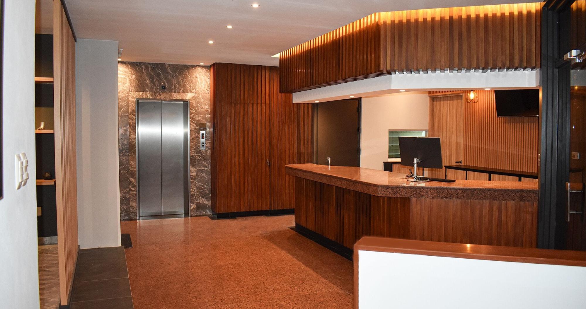 Vista Lobby Uniko Living Roma