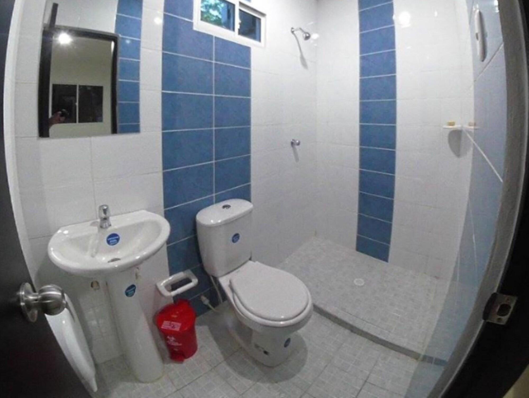 Equipamiento de Habitación Hotel El Emigrante