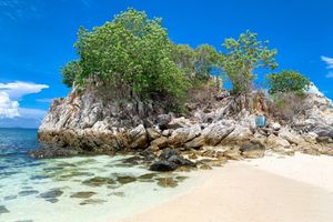 Actividad - Excursión de medio día a las 3 islas Koh Kai en lancha rápida: Kai Nui, Kai Nok y Kai Nai